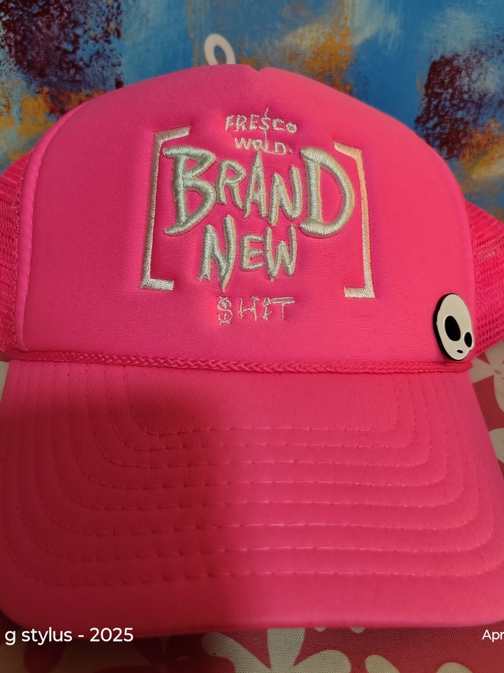😎🔥🔥 Brand New Trucker Hat in Bright Pink 🩷 ( Unisex )